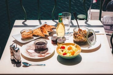 Petit-Déjeuner Port Grimaud Plage · Le Suffren